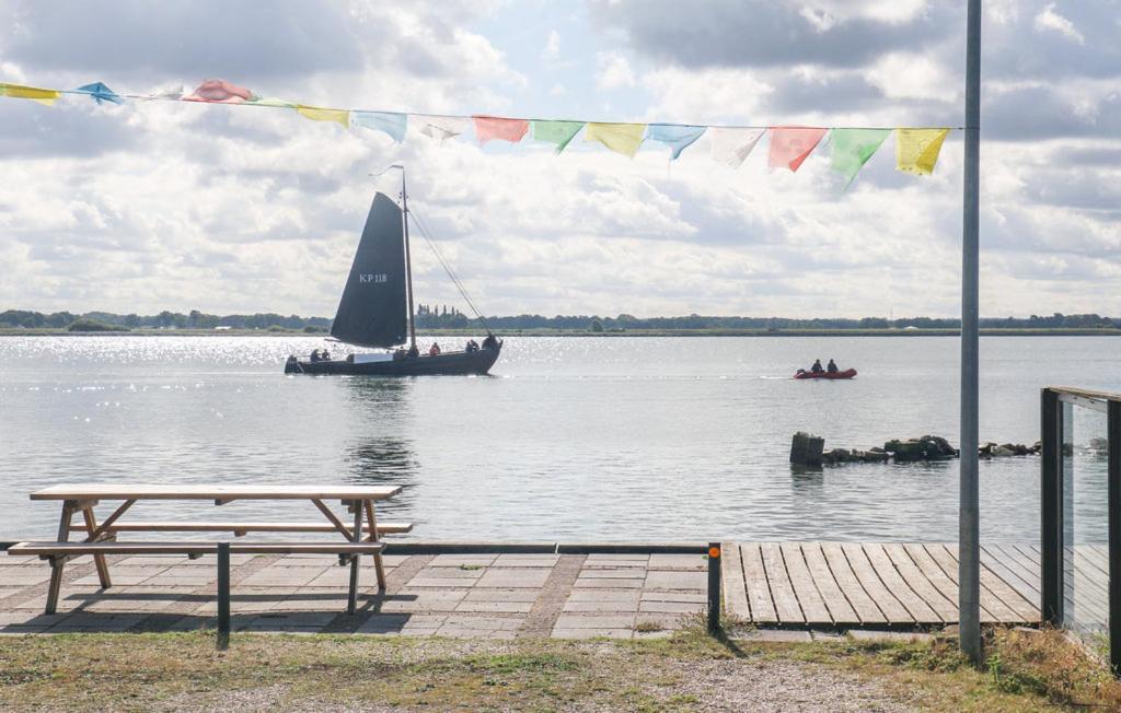 Houseboat Uitzicht Over Veluwemeer, Natuurlokatie, Prachtige Vergezichten Биддингхёйзен Экстерьер фото