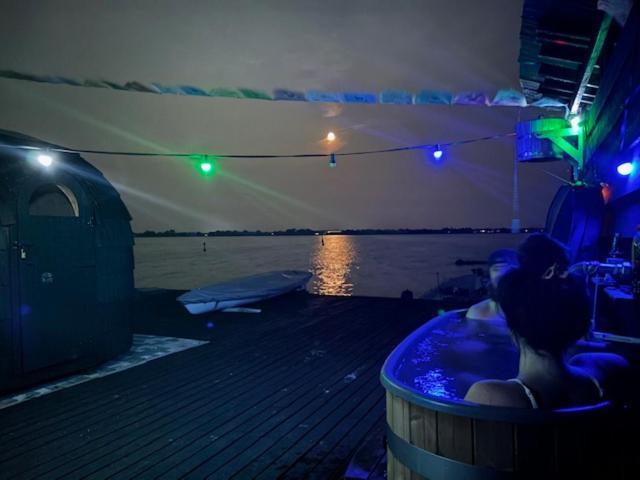 Houseboat Uitzicht Over Veluwemeer, Natuurlokatie, Prachtige Vergezichten Биддингхёйзен Экстерьер фото